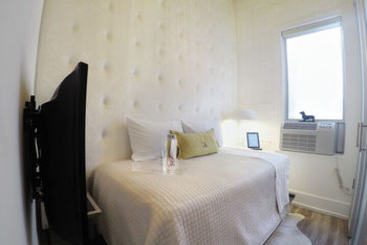 Be Sixfifty Hotel