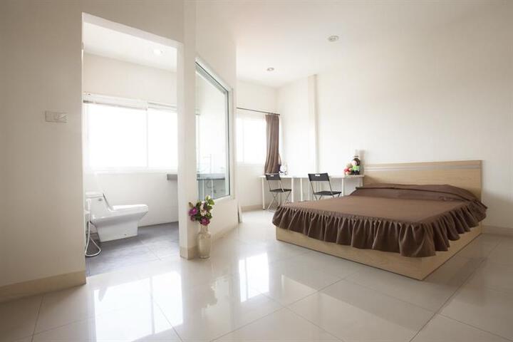 MAXLIVING