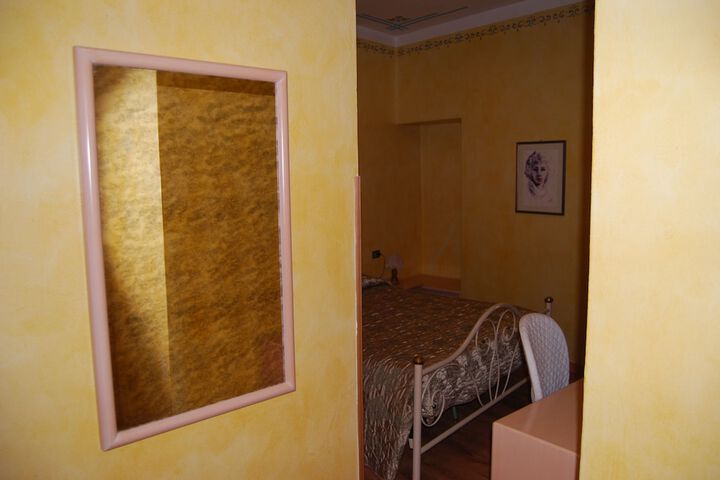 Room 45 of 90