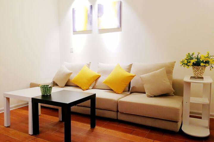 Room 8 of 19