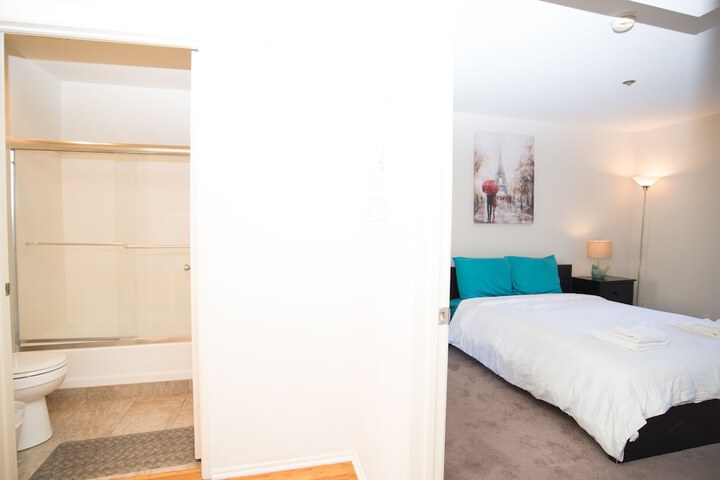 Room 15 of 93