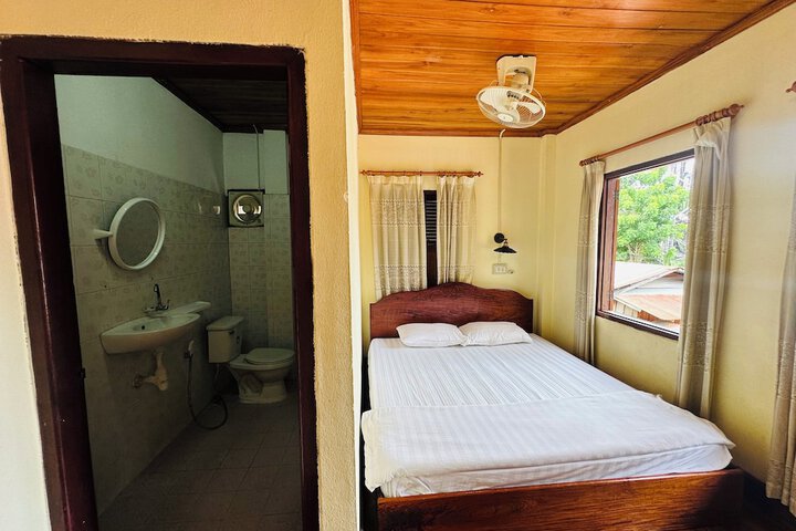 Room 42 of 60