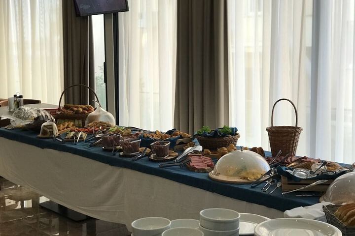 Breakfast/Coffee Service 52 of 67