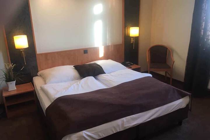 Room 10 of 44