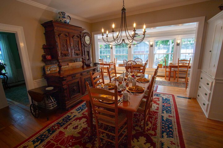 Breakfast/Coffee Service 184 of 203