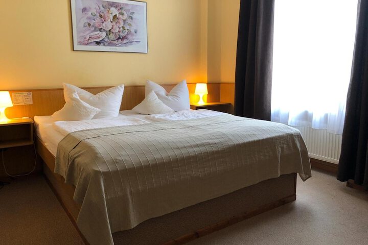 Room 16 of 41
