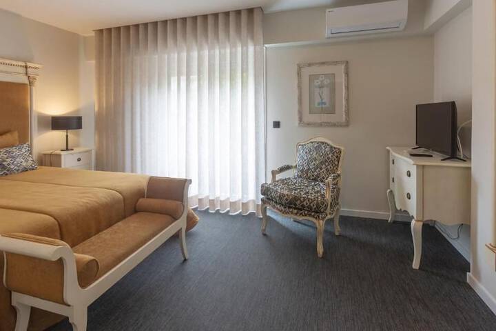 Room 13 of 29