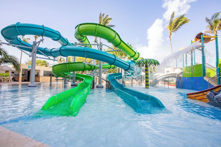Pool Hotel