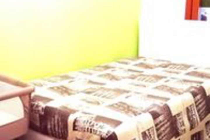 Room 5 of 10