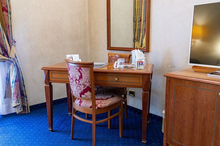 Room 22 of 63