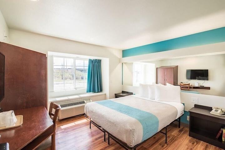 Room 21 of 58