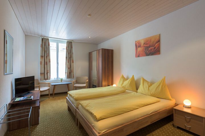 Room 40 of 120