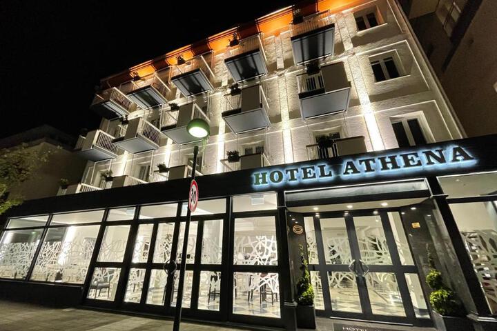 Hotel Athena