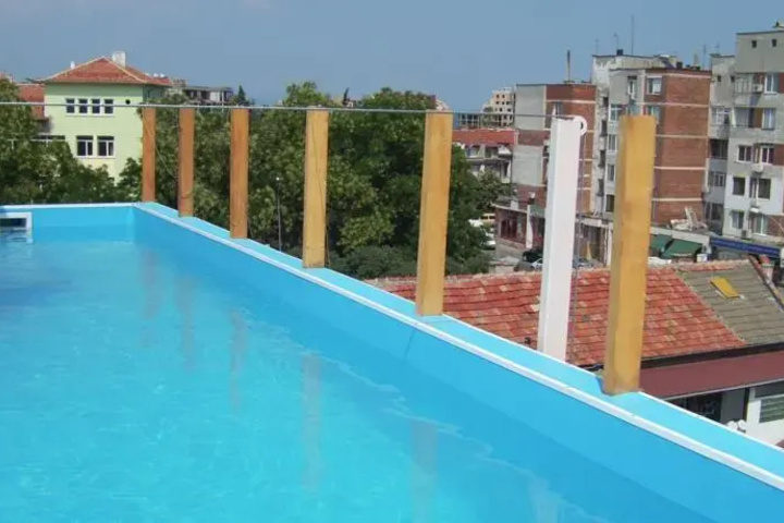 Pool 9 of 13