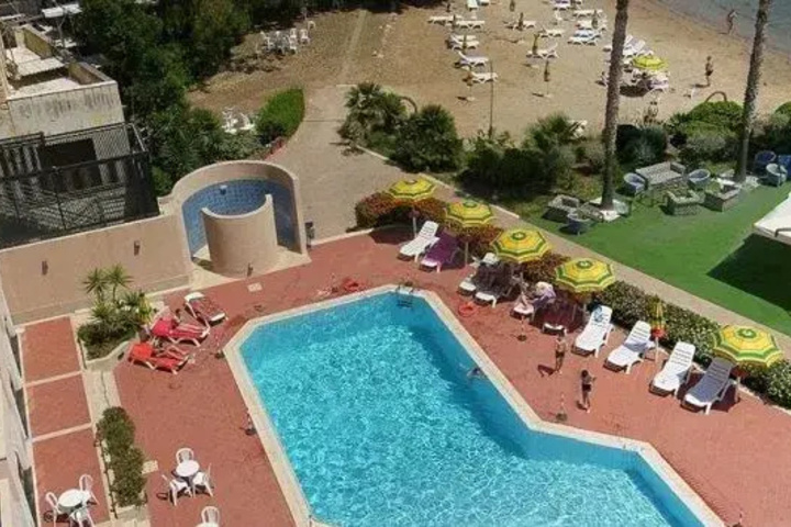 Pool 9 of 25