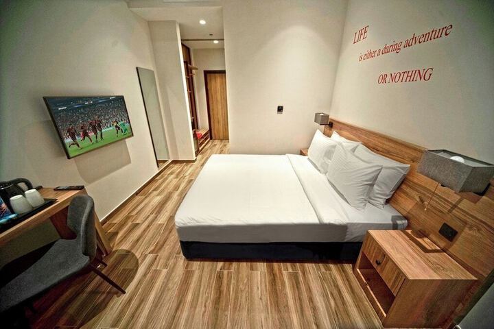 Room 26 of 69