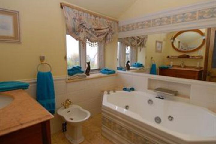 Room 4 of 26
