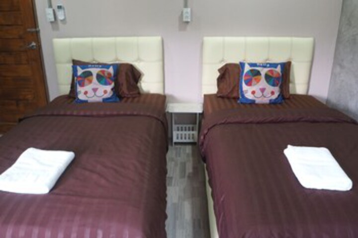 Room 19 of 132