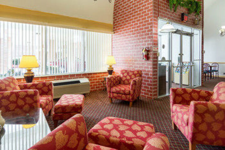 Hotel Interior 18 of 25