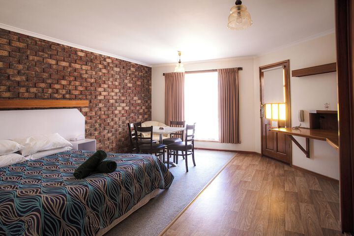 Room 15 of 39