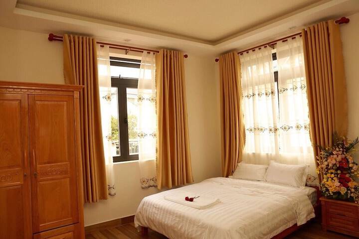 Room 17 of 19