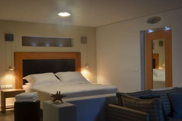 Room 11 of 46