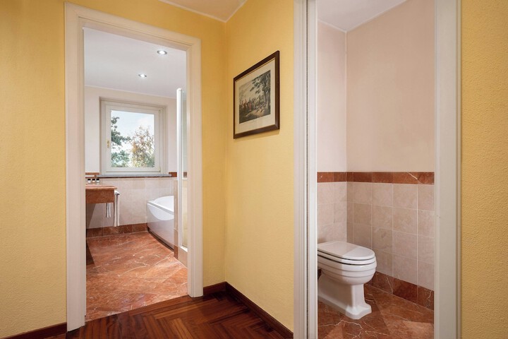 Bath Interior