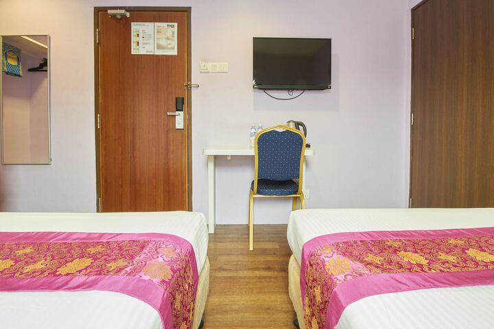 Room 3 of 22