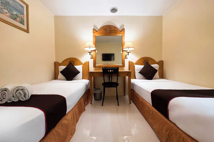 Room 7 of 29