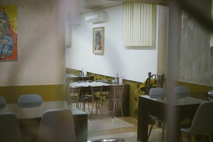 Dining 71 of 103