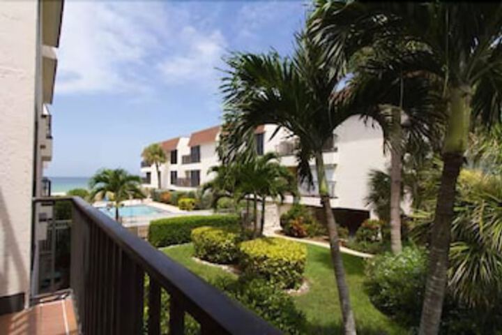 Terrace/Patio 3 of 15