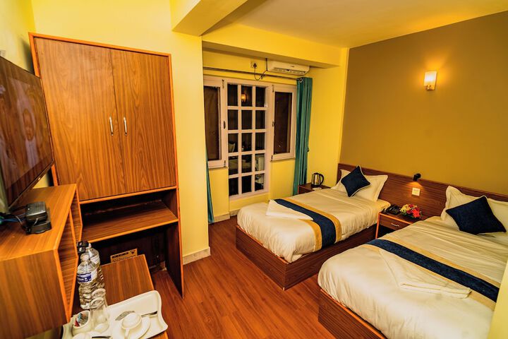 Room 6 of 29