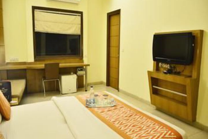Room 28 of 31