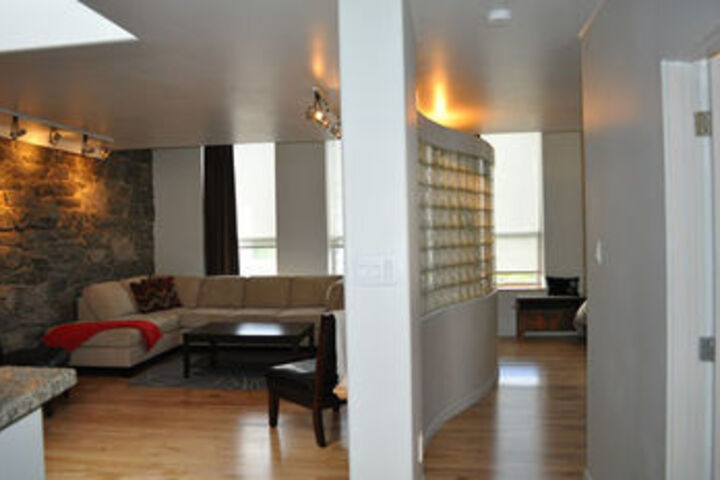 Room 4 of 13