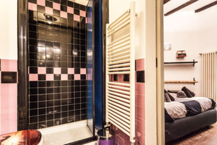 Room 19 of 159