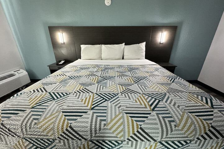 Room 41 of 61