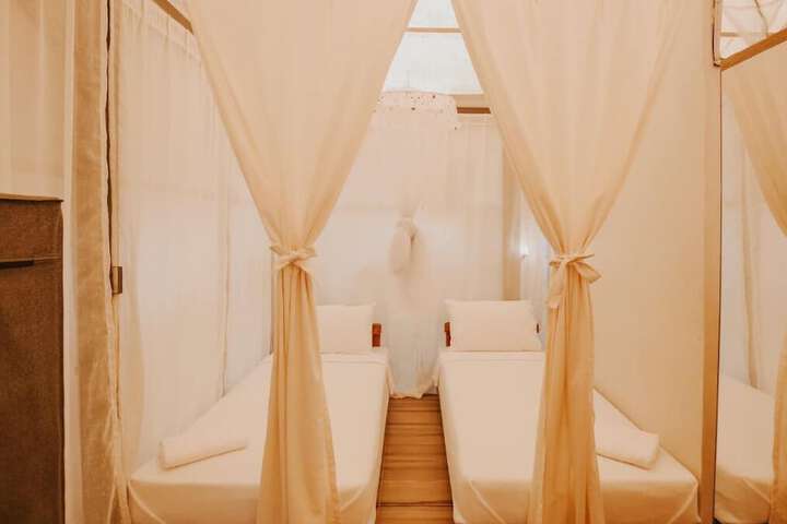 Room 10 of 44