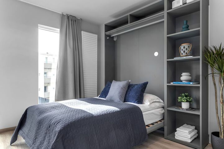 Room 7 of 25