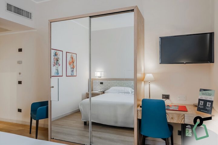 Room 20 of 72