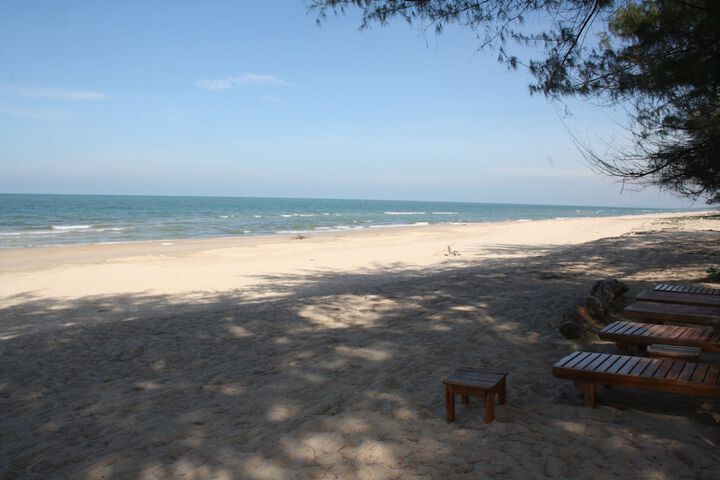 Beach 122 of 159