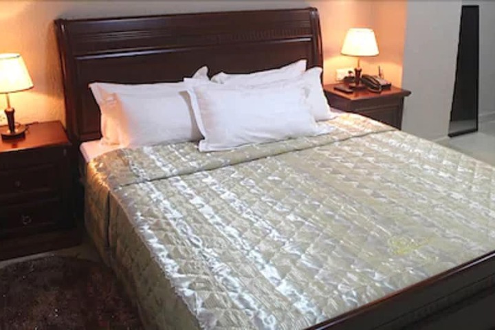 Room 6 of 20