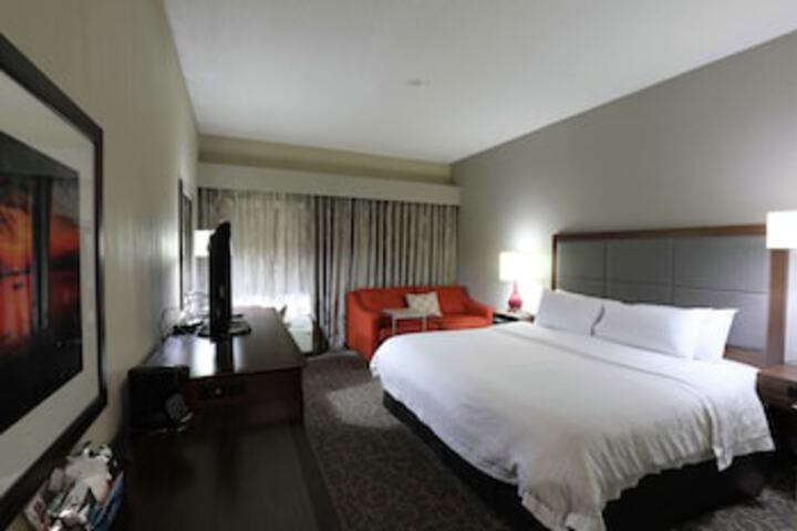 Room 25 of 105