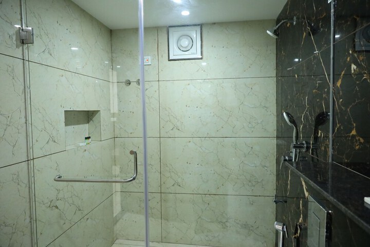 Room 26 of 36
