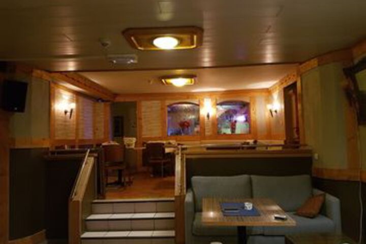Dining 7 of 20