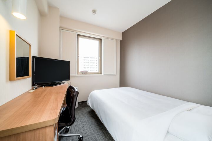 Room 9 of 27