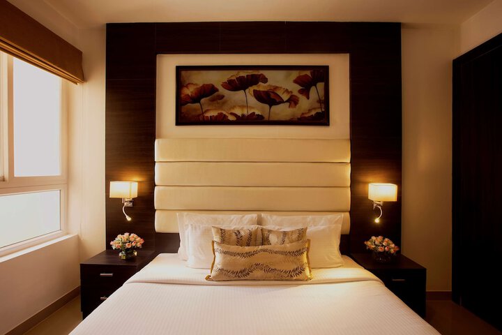 Room 10 of 24