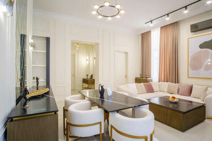 Room 30 of 42