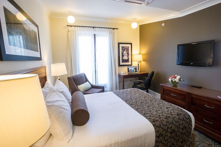 Room 28 of 140