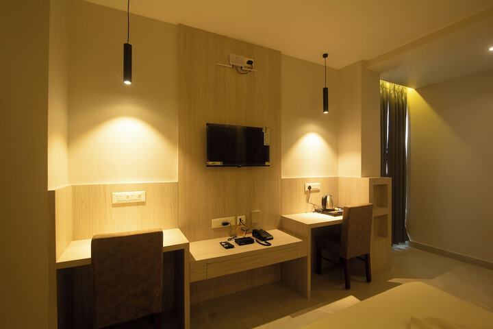 Room 11 of 29