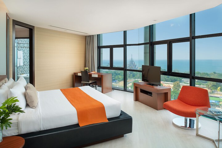 Room 62 of 168